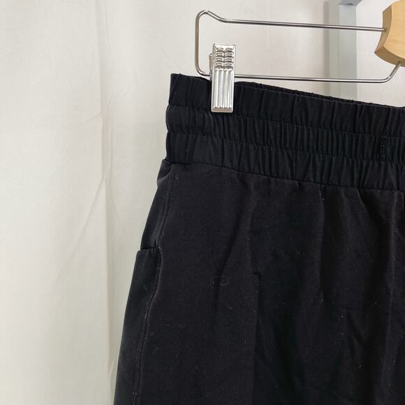 ATHLETA Size M Pull On Skort Skirt w Mesh Shorts Pockets Stretch Black - Picture 5 of 6